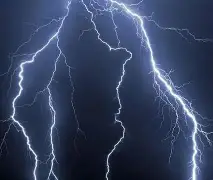 雷瓦瓦主场告捷，成功力挽狂澜
