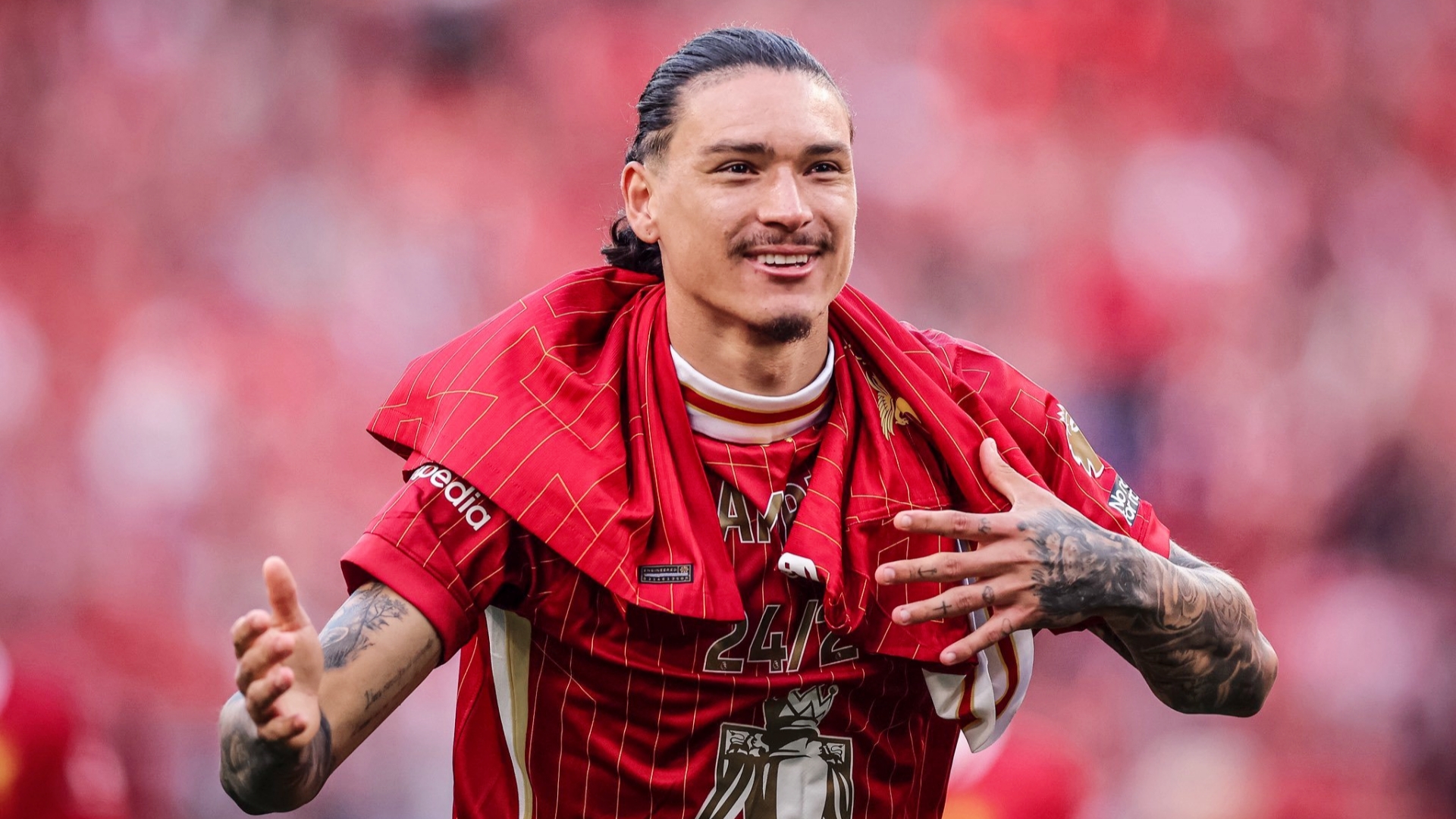 那不勒斯球队备受球迷压力，期待逆转