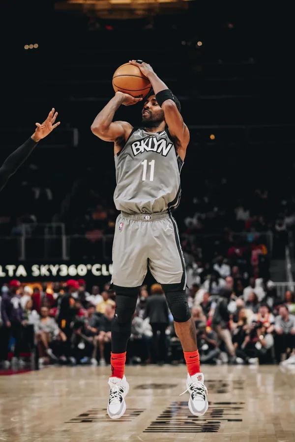 雷霆鏖战爵士，欧文刷新纪录