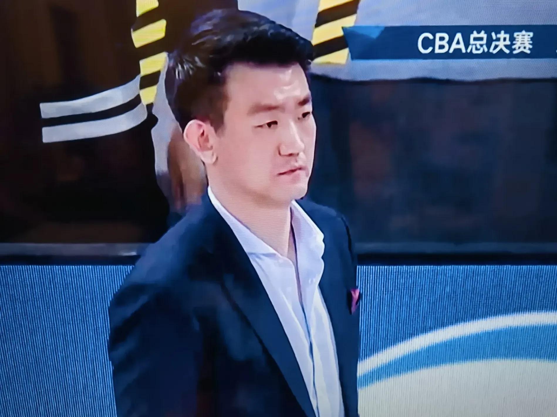 新疆队轻取四川队,胡金秋惊艳四座的简单介绍 新疆队轻取四川队,胡金秋惊艳四座的简单介绍