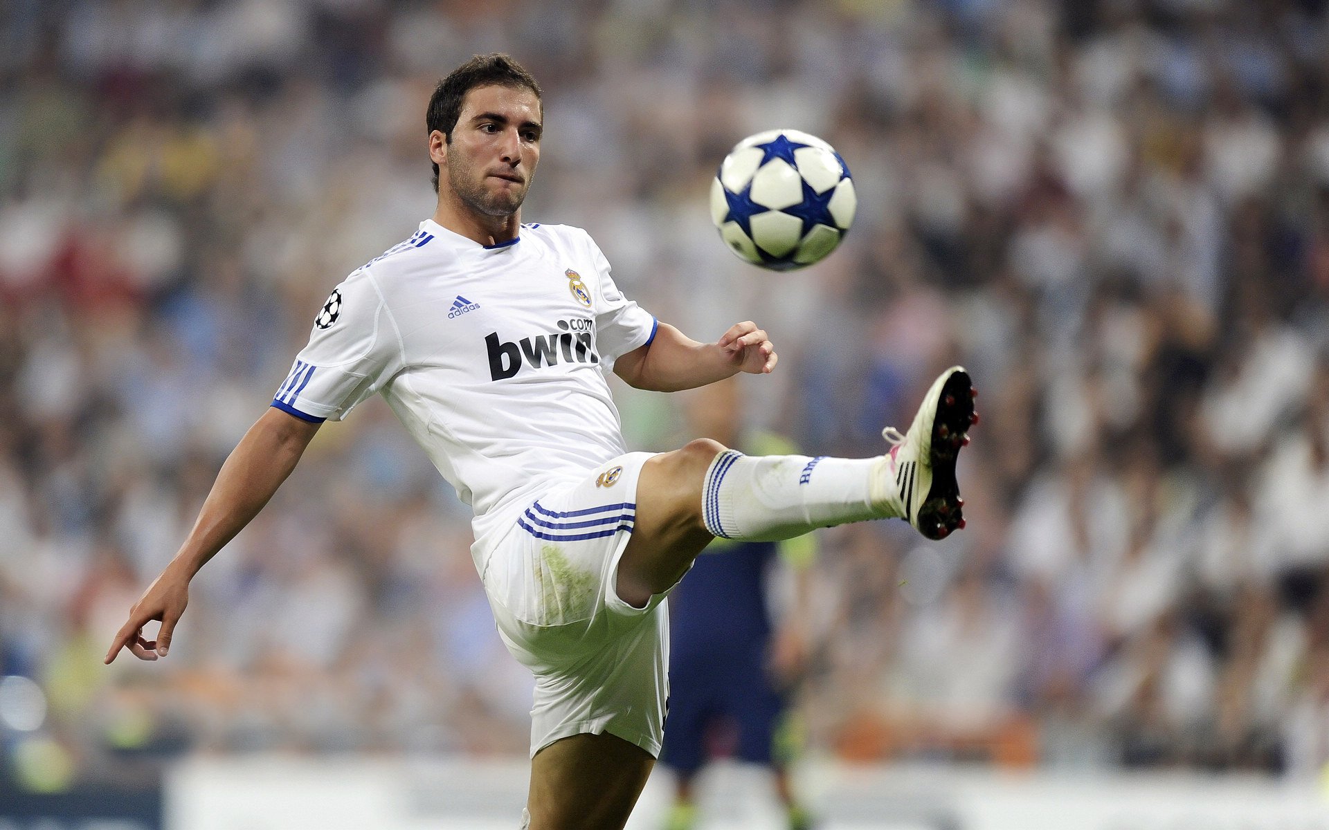 争议哨响!土耳其绝平夜,全世界的目光为何聚焦隐身的奥纳纳?