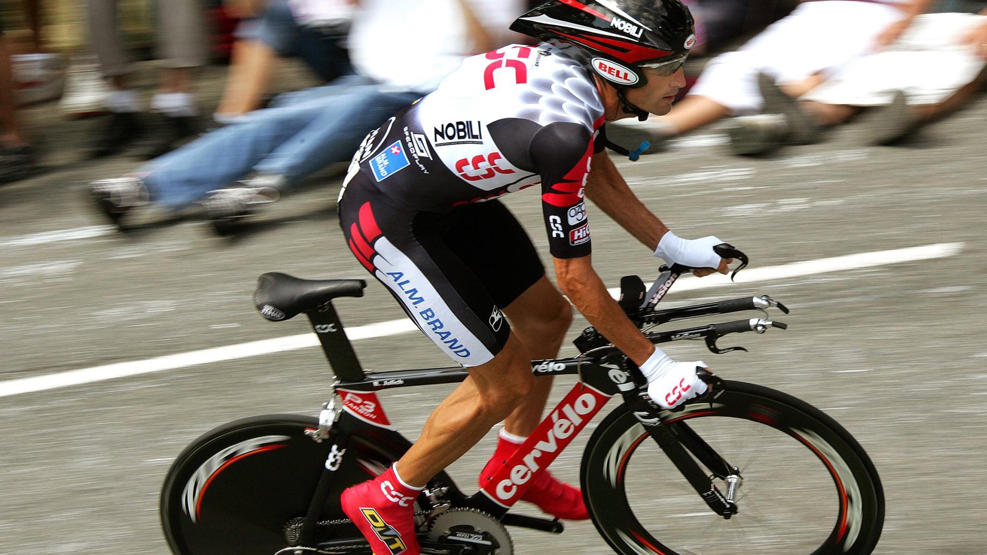 银箭破晓，当历史回声遇见极限挑战